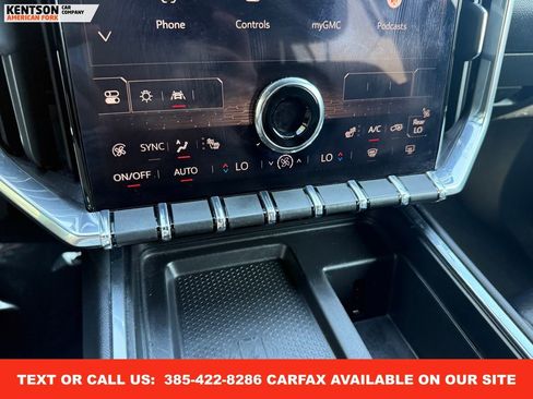 Used 2024 GMC Acadia Elevation image 28