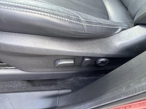 Used 2024 Subaru Ascent Limited w/ Technology Package image 17