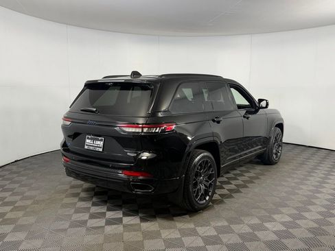 Certified 2023 Jeep Grand Cherokee Summit AWD/4WD image 5