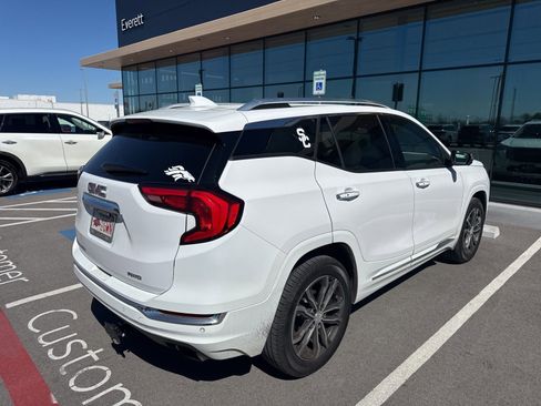 Used 2018 GMC Terrain Denali image 3
