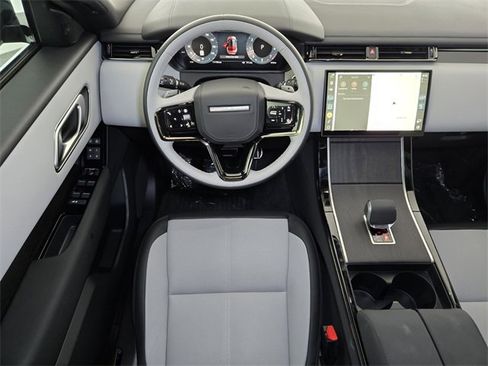 New 2026 Land Rover Range Rover Velar Dynamic SE image 12