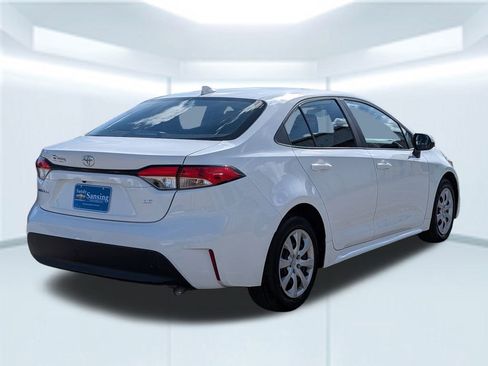 Used 2023 Toyota Corolla LE image 6