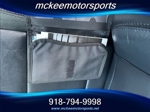 Used 2017 Ford Explorer XLT w/ Equipment Group 202A AWD/4WD image 10