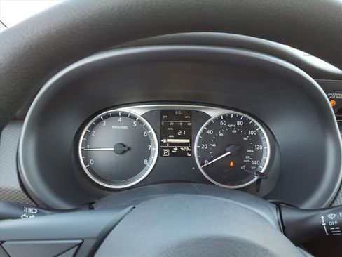 New 2025 Nissan Kicks Play S image 11