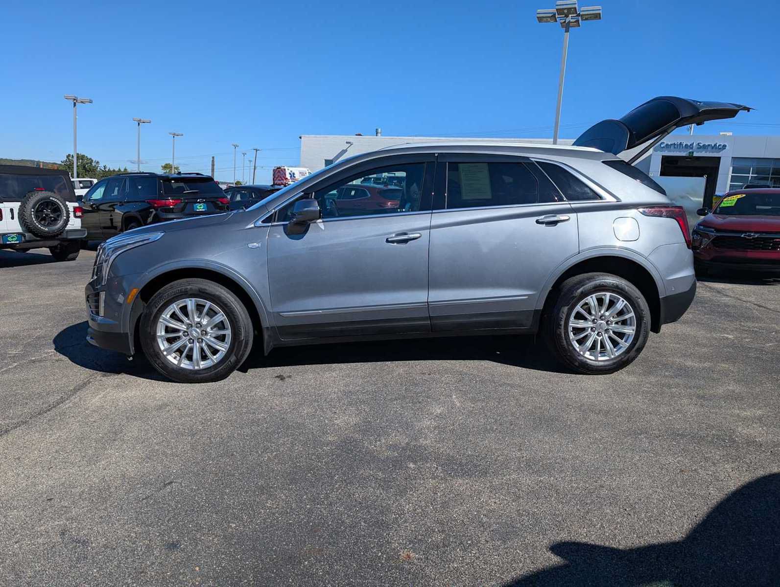 Certified 2021 Cadillac XT5 Premium Luxury AWD/4WD image 12