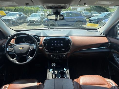 Used 2020 Chevrolet Traverse High Country w/ LPO, 'HIT The Road' Package AWD/4WD image 27