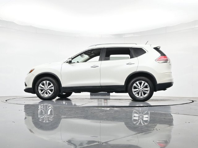 Used 2016 Nissan Rogue SV w/ SV Premium Package AWD/4WD image 39