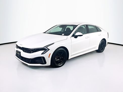 Used 2025 Kia K5 LXS image 3