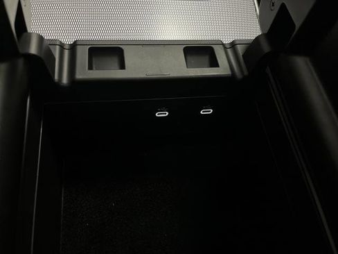 Used 2024 MAZDA CX-90 Plug-In Hybrid w/ Preferred image 23