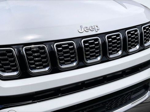 Used 2025 Jeep Compass Limited AWD/4WD image 27