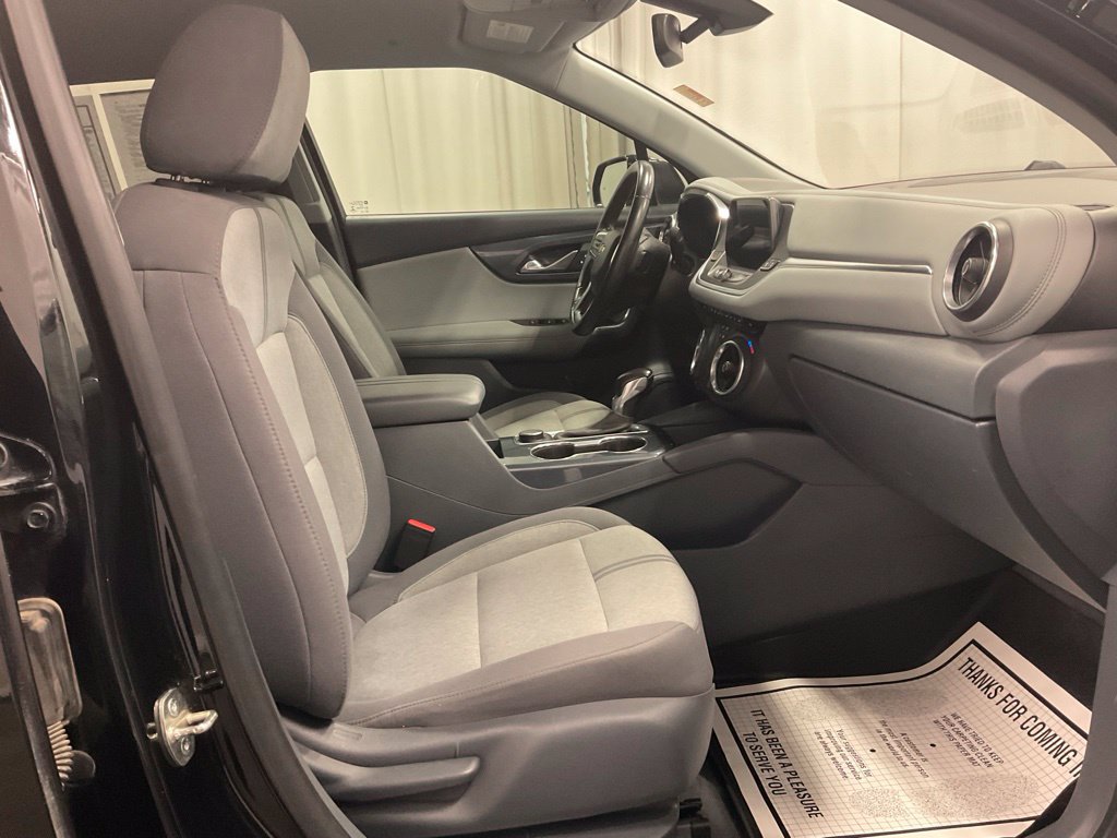 Used 2019 Chevrolet Blazer LT FWD image 30