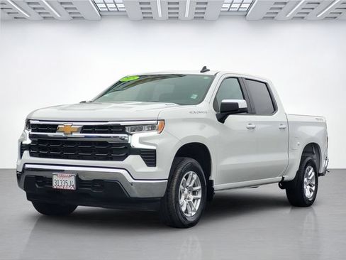 Used 2025 Chevrolet Silverado 1500 LT AWD/4WD image 8
