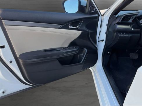 Used 2018 Honda Civic EX image 26