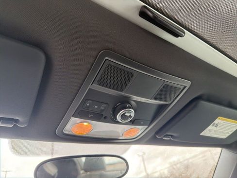 Used 2012 Volkswagen Beetle 2.5 image 12