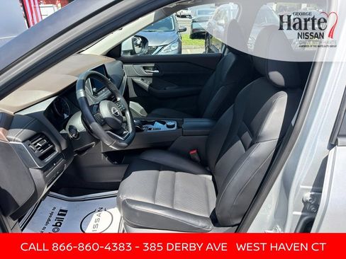 Certified 2023 Nissan Rogue SV w/ SV Premium B Package AWD/4WD image 11