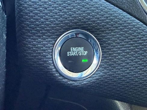 Certified 2017 Chevrolet Cruze LT w/ Convenience Package image 15