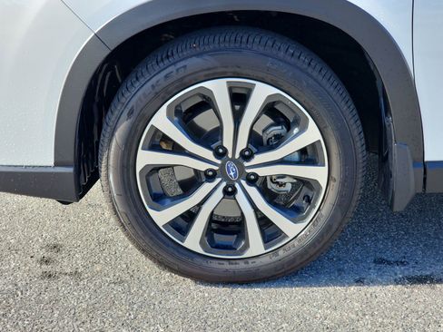 Used 2019 Subaru Forester Limited w/ Popular Package #3 AWD/4WD image 10