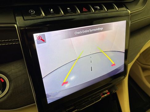 Used 2022 Jeep Grand Cherokee L Limited image 30