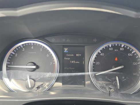 Used 2019 Toyota Highlander XLE image 21