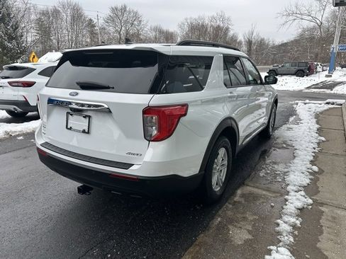 Used 2021 Ford Explorer XLT image 5