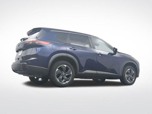 Used 2024 Nissan Rogue SV AWD/4WD image 34