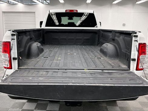 Used 2024 RAM 3500 Big Horn AWD/4WD image 29