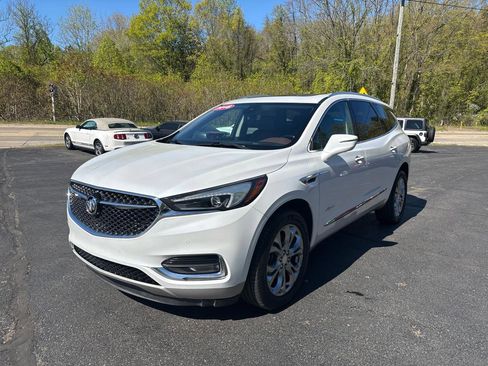 Used 2018 Buick Enclave Avenir w/ Trailering Package AWD/4WD image 3