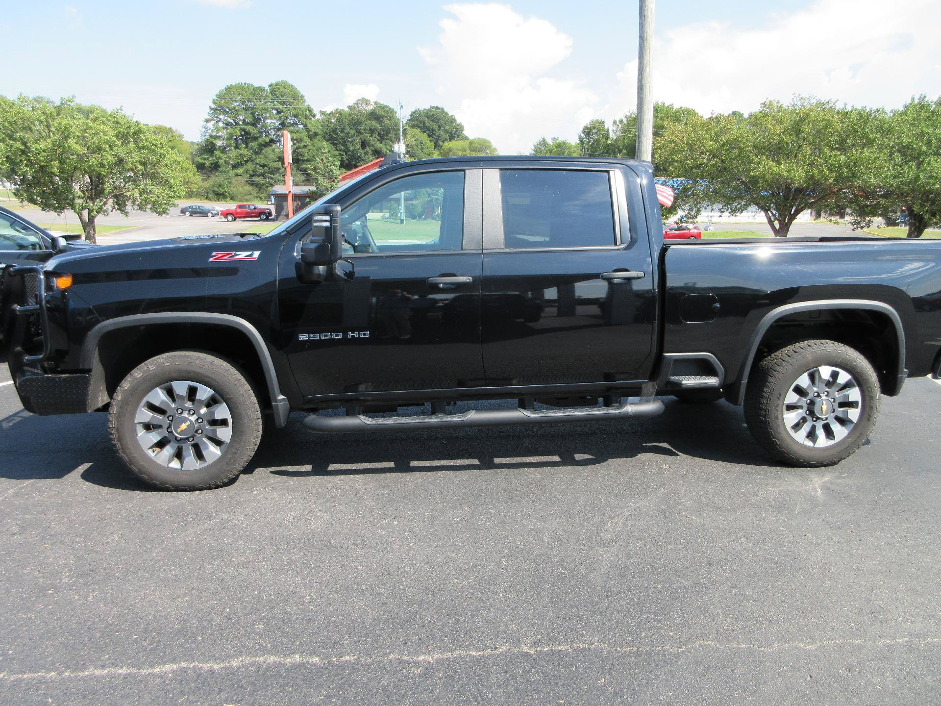 Used 2024 Chevrolet Silverado 2500 Custom w/ Custom Value Package AWD/4WD image 7