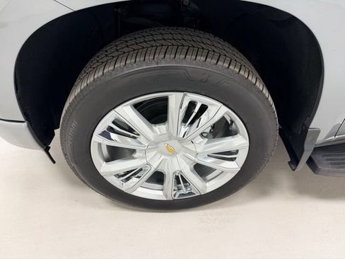 Certified 2023 Chevrolet Silverado 1500 High Country AWD/4WD image 20