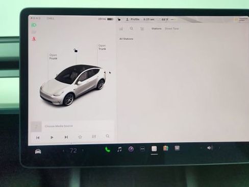 Used 2021 Tesla Model Y Long Range image 49