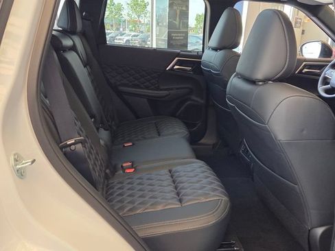 New 2026 Nissan Rogue Platinum AWD/4WD image 15