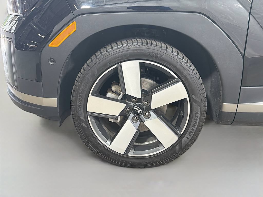 Used 2024 Hyundai Santa Fe Limited AWD/4WD image 35