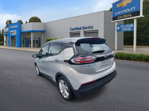Used 2023 Chevrolet Bolt LT image 5