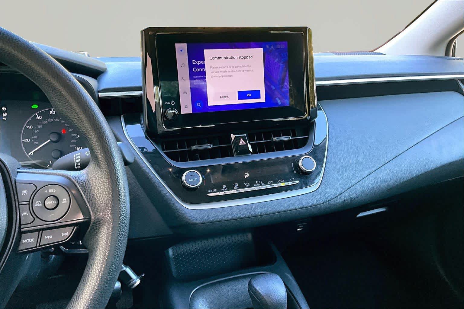 Used 2025 Toyota Corolla LE FWD image 7