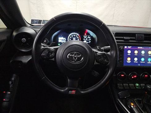 Used 2024 Toyota GR86 RWD image 14