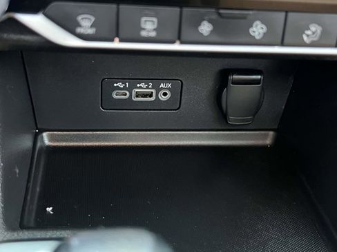 Used 2020 Nissan Sentra SV w/ SV Premium Package image 29