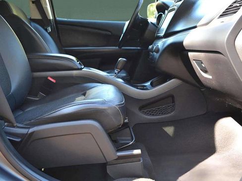 Used 2018 Dodge Journey Crossroad image 26