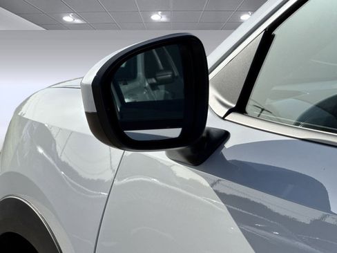 New 2025 Nissan Kicks SV w/ SV Premium Package image 20