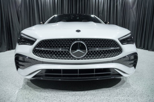 New 2026 Mercedes-Benz CLE 450 4MATIC Coupe image 2