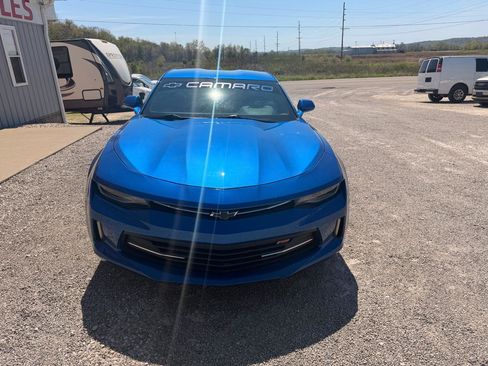 Used 2018 Chevrolet Camaro LT w/ RS Package image 5