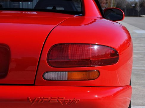 Used 1994 Dodge Viper RT/10 image 18