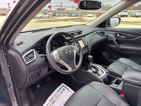 Used 2016 Nissan Rogue SL w/ SL Premium Package image 9