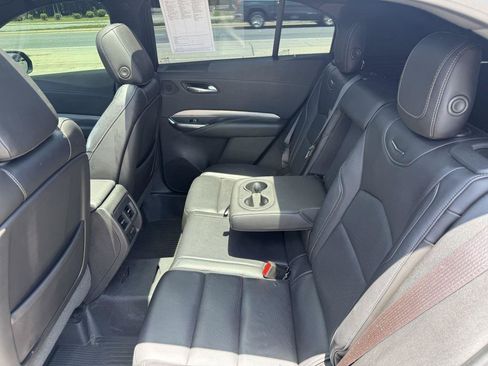Used 2019 Cadillac XT4 Premium Luxury w/ Technology Package FWD image 10