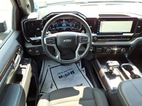 Used 2024 Chevrolet Silverado 1500 RST w/ Max Trailering Package AWD/4WD image 11