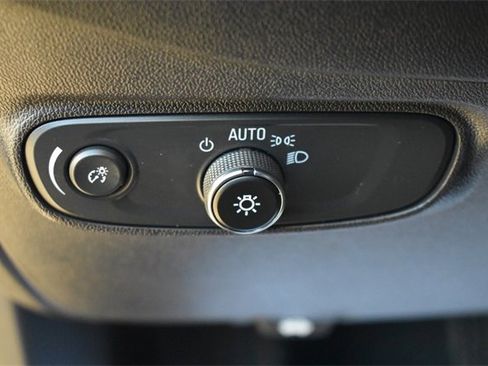 Certified 2024 Chevrolet Equinox LT w/ LPO, Floor Liner Package image 23