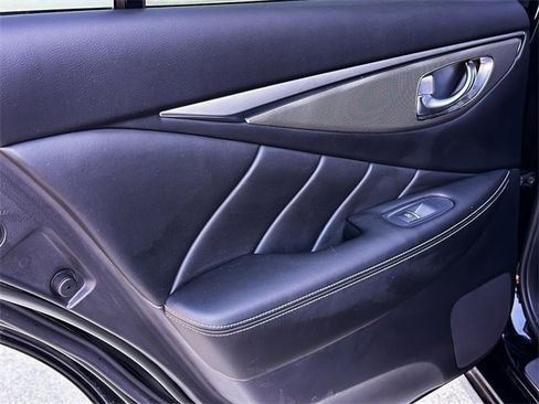 Used 2017 INFINITI Q50 3.0t Premium w/ Driver Assistance Package image 31