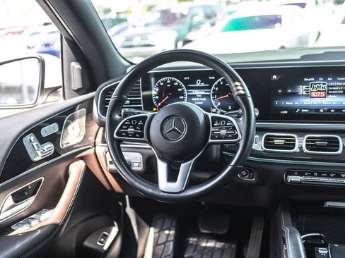 Used 2021 Mercedes-Benz GLE 350 4MATIC w/ Premium Package image 12