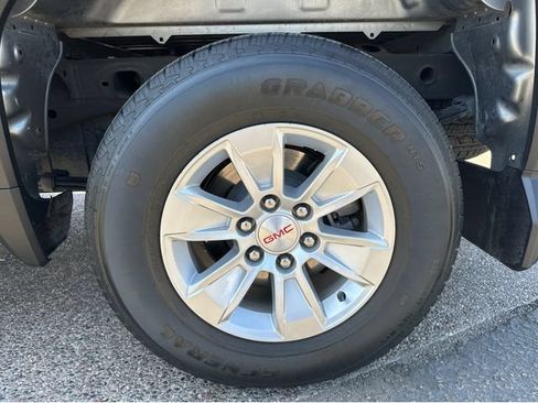 Certified 2023 GMC Sierra 1500 SLE w/ LPO, GMC Protection Package AWD/4WD image 4