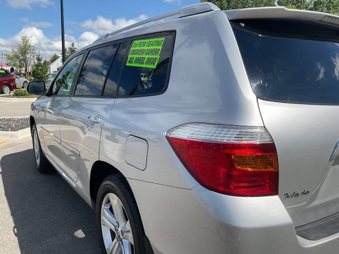 Used 2010 Toyota Highlander Limited AWD/4WD image 5
