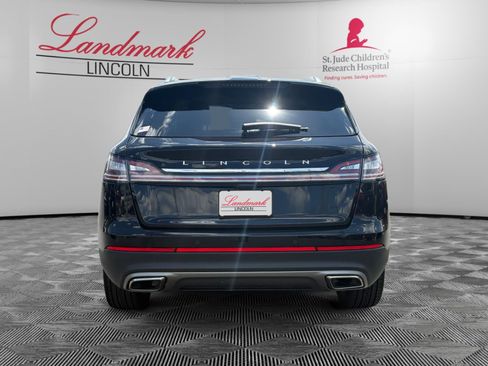 Certified 2023 Lincoln Nautilus Reserve w/ Monochromatic Package AWD/4WD image 4
